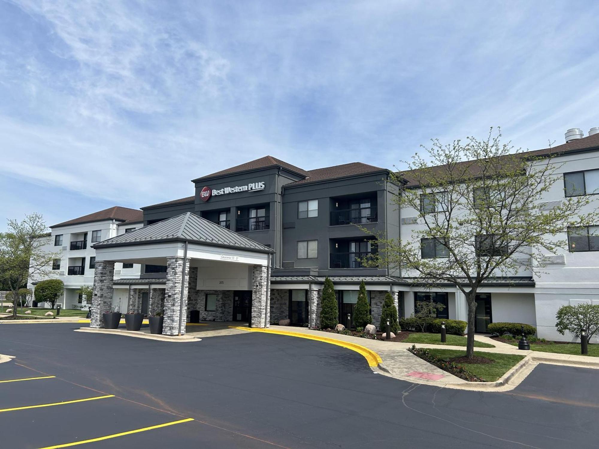 Best Western Plus Elgin - Chicago West Dundee Exterior foto